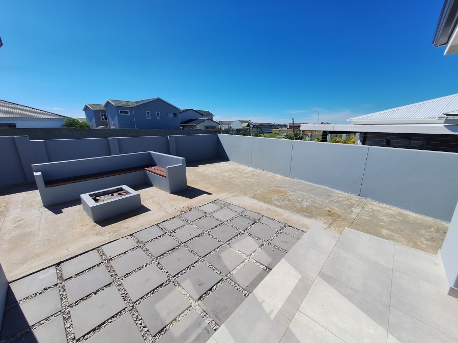 3 Bedroom Property for Sale in Fountains Estate Eastern Cape